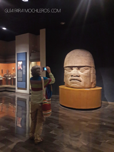 Gran cabeza escultura